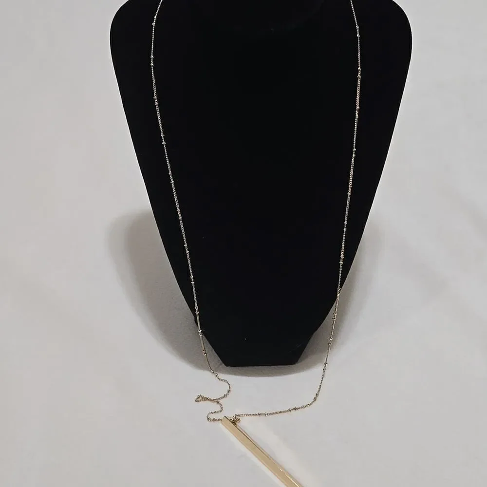 Pyramid Bar Pendant Necklace